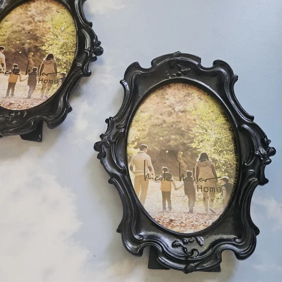 Black Ornate Picture Frames Set Of Two Halloween Gothic Black Ornate Oval Frame - Picture 2 of 12